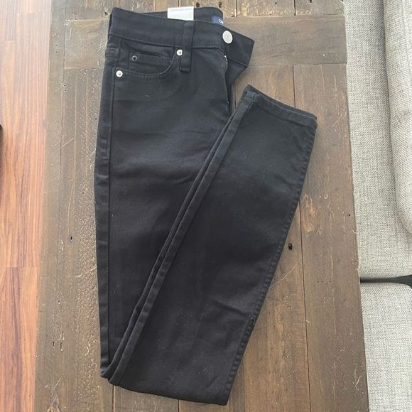 NWT Calvin Klein Skinny Jeans - Picture 1 of 3